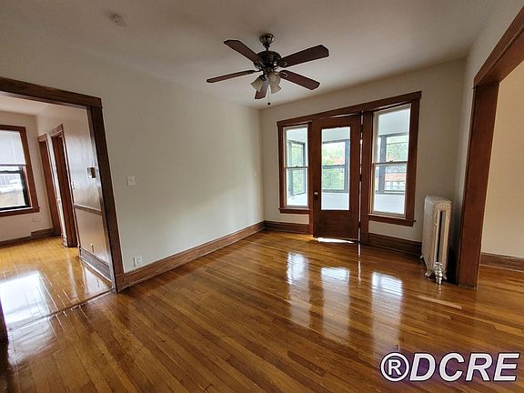 3rd image of 7136 N Wolcott Ave #3A
