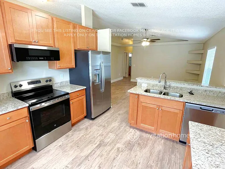 924 N Grant St — Photo 5