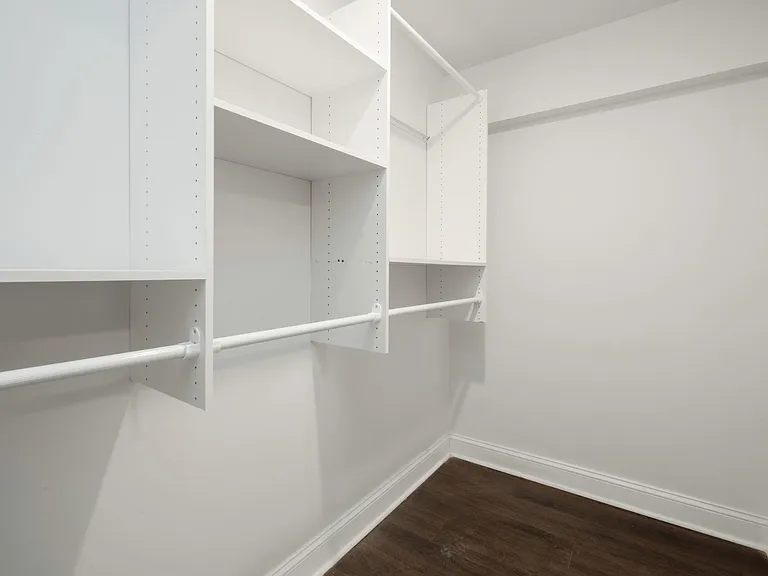 4928 S Saint Lawrence Ave #B — Photo 11