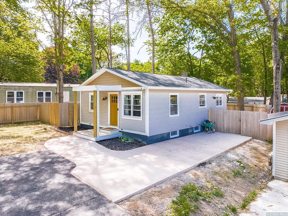 8 Cove St, Niverville, NY 12130 Zillow