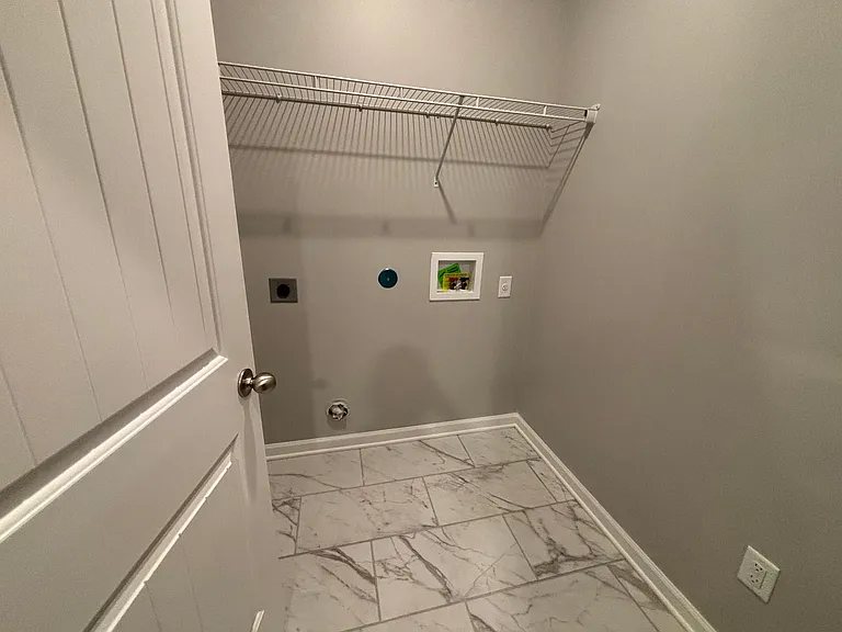 10151 Sterling Ridge Dr — Photo 13