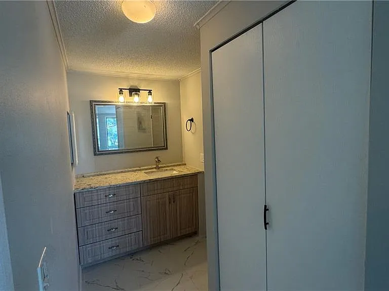 5222 Treetops Dr — Photo 12