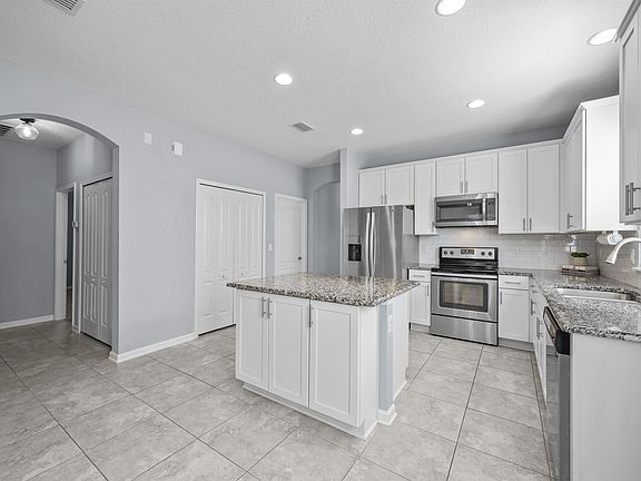 3rd image of 423 Balearics Dr