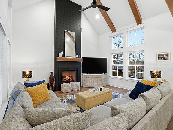 4th image of 31 Magrath Cir