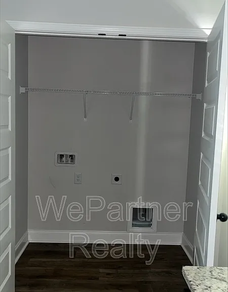 100 Crest Pointe — Photo 10