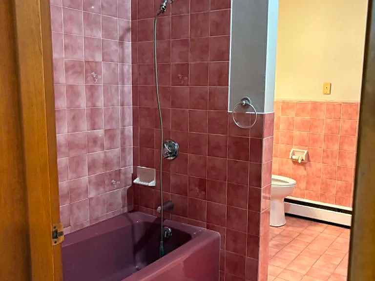 318 Heather St — Photo 15