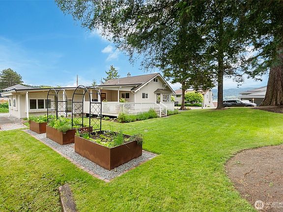 4th image of 707 Poplar Drive
