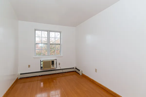 Rented by Century 21 American Homes | media 29