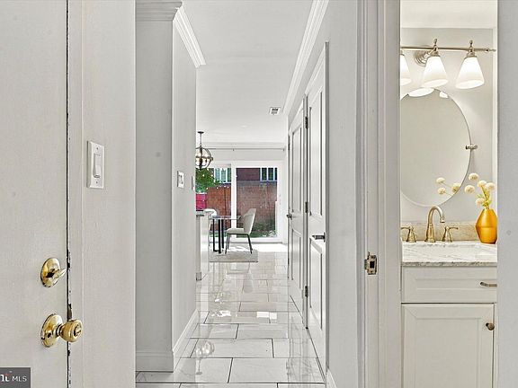 5th image of 1 Queen St Unit 2