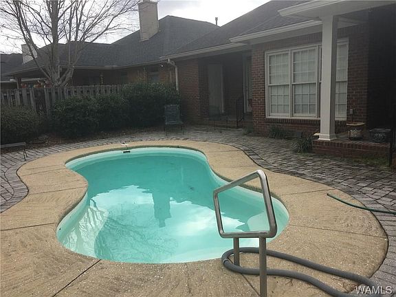 4th image of 1724 River Ro Dr