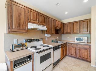 10 Stratford Dr UNIT F, Boynton Beach, FL 33436
