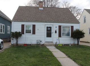 1533 S 92nd St, West Allis, WI 53214