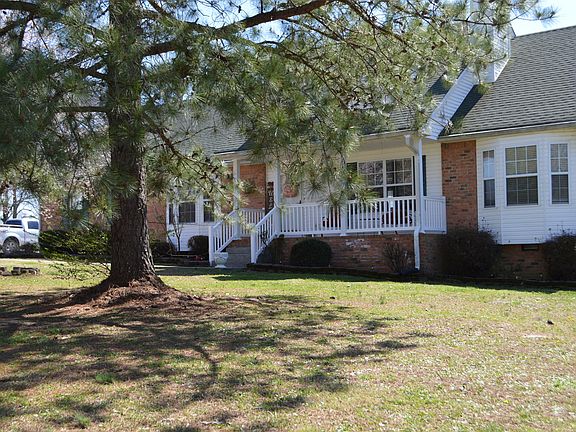 2nd image of 149 Honeysuckle Dr