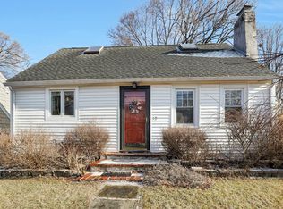 19 Cedar Crest Pl, Norwalk, CT 06854