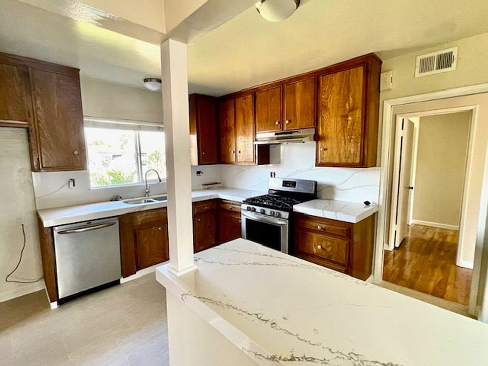 1st image of 2809 San Vicente Ave #2809