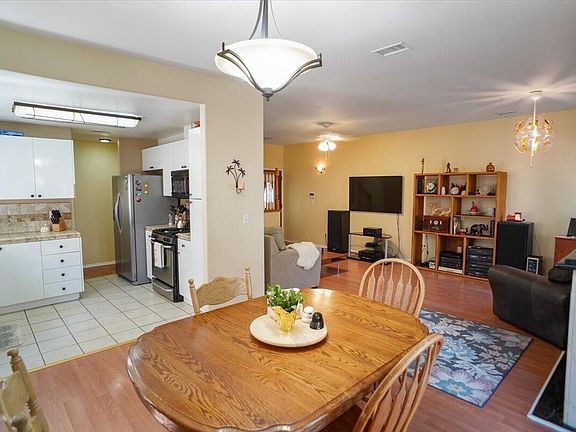 5th image of 9300 Burnet Ave Unit 122