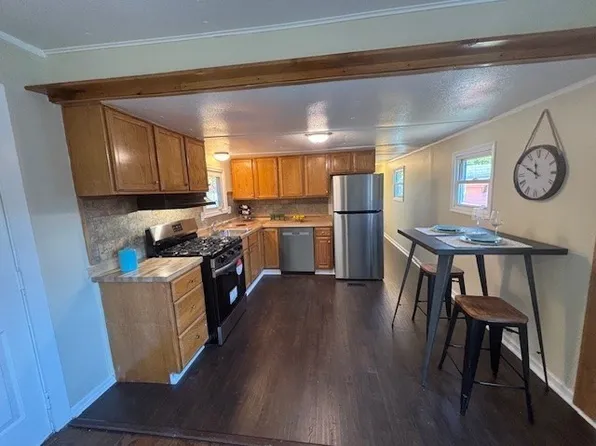 229 Miller St #F-13, Ludlow, MA 01056