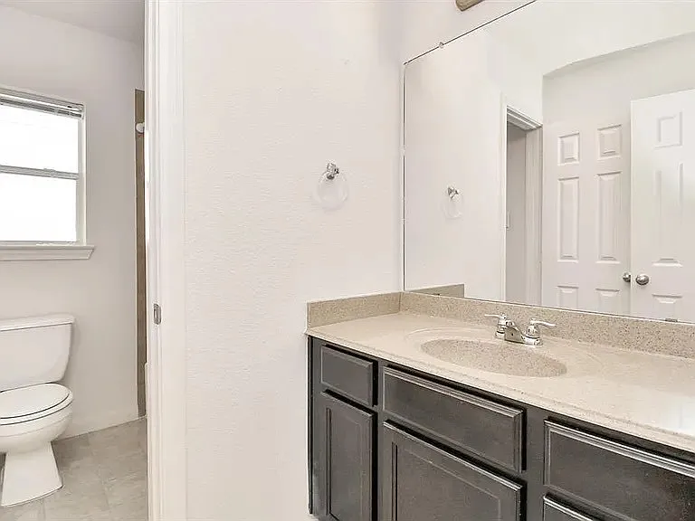 6411 Atlasridge Dr — Photo 6