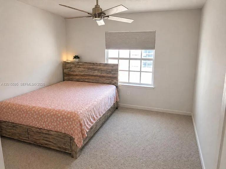 6835 Broadwater Ln — Photo 17