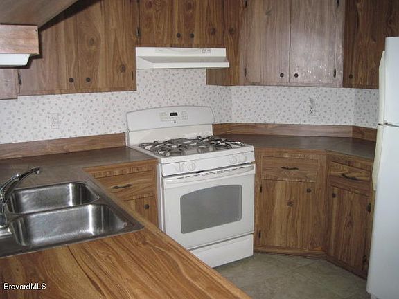 5th image of 3131 Longwood Blvd #0