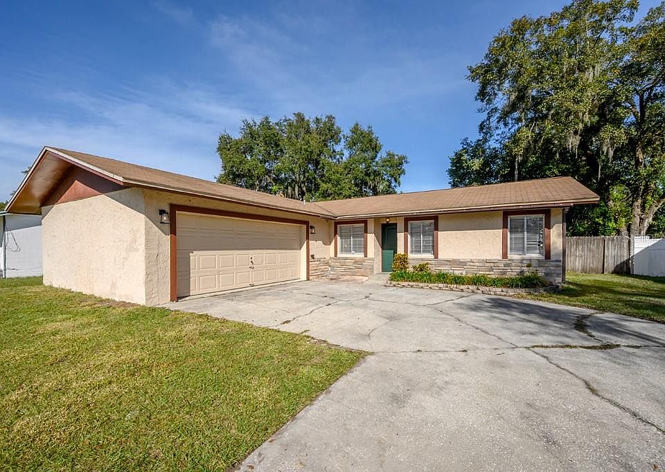 1st image of 21553 Southwood Dr