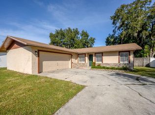 21553 Southwood Dr, Lutz, FL 33549