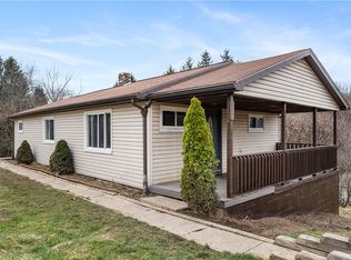 112 Strawberry Aly, Aliquippa, PA 15001