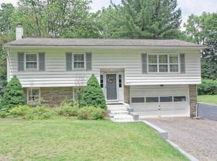 3035 Spawn Rd, Schenectady, NY 12303
