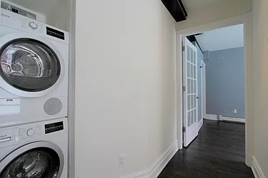 Rented by Julien Aractingi, LREB