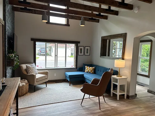 2 bed, 900 sqft, $2,650 — Photo 3
