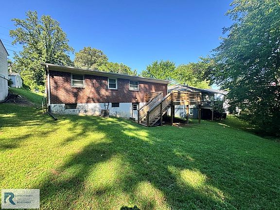 4th image of 142 Cooper St