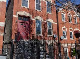 1324 W 19th St #2F, Chicago, IL 60608