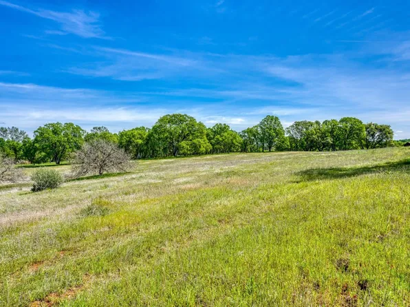 4915 Salmon Falls Rd, Pilot Hill, CA 95664