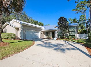 408 Seacrest Dr, Seacrest, FL 32461