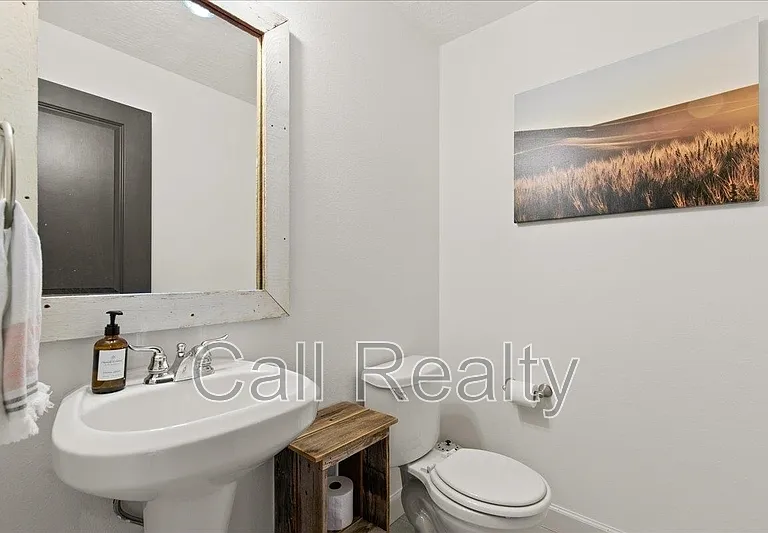 2522 W Juliann Ct — Photo 14
