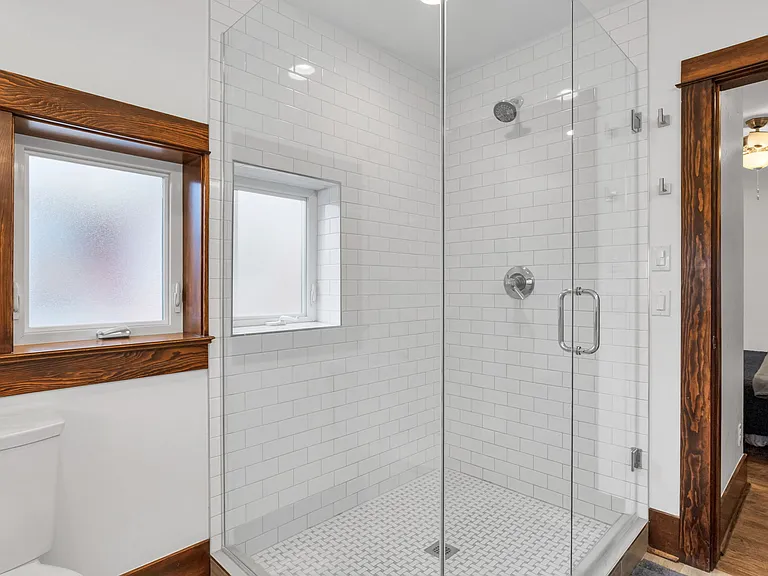 455 N Pearl St — Photo 17