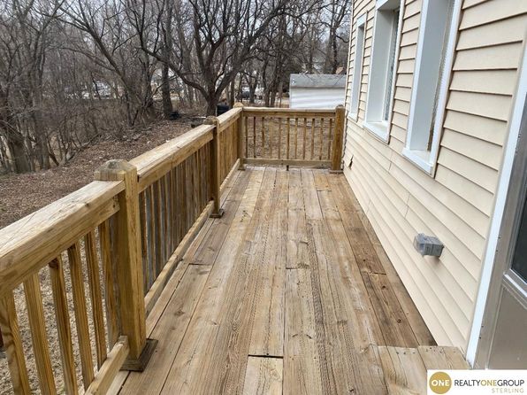 omaha-nebraska-442098574 picture