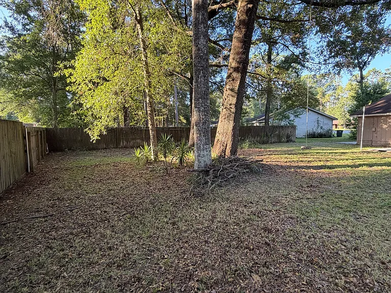 107 Pineneedle Cir — Photo 35