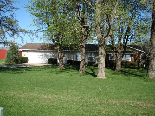 8606 Dustman Rd, Worden, IL 62097