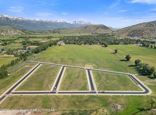 70 Log Cabin Club Rd, Jackson, WY 83001