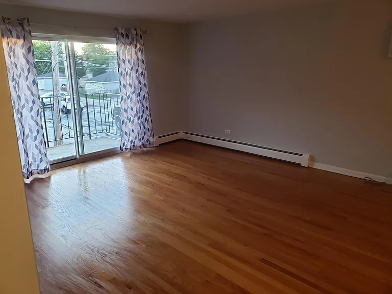 394 Graceland Ave — Photo 5