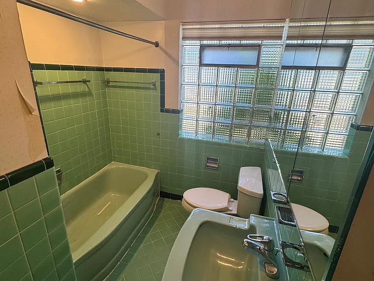 205 Leyden St — Photo 12