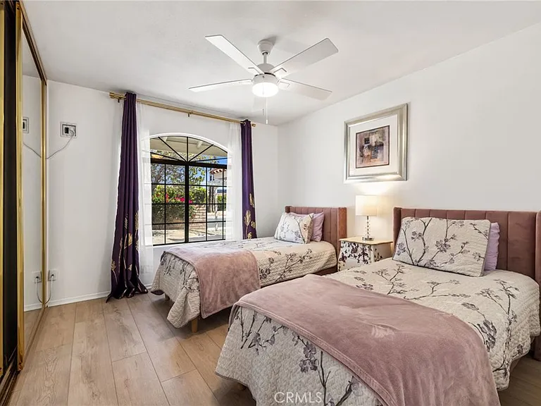 1489 E Francis Dr — Photo 42