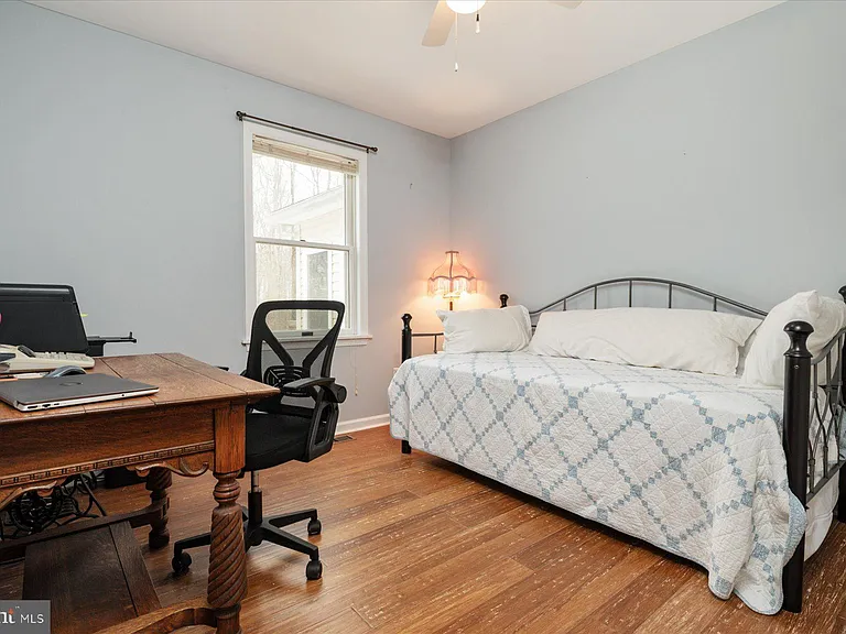 8953 Treesdale Dr — Photo 23