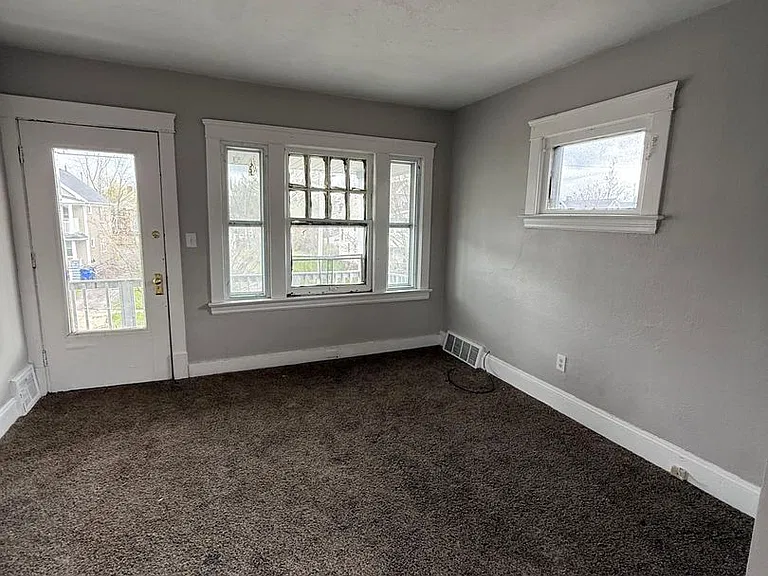 10005 Mount Auburn Ave — Photo 6