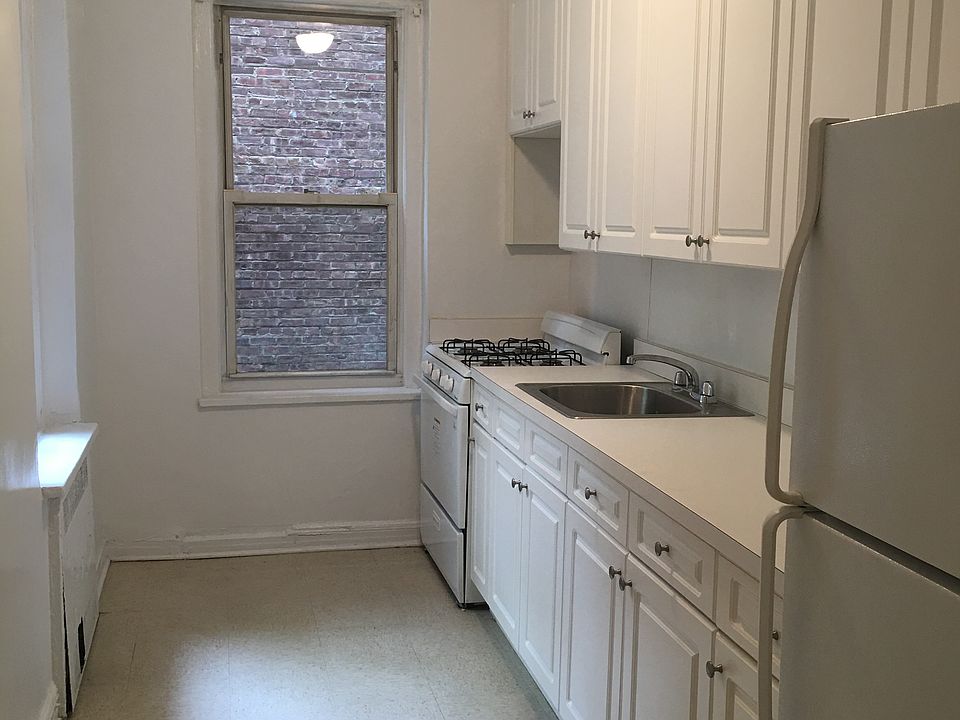 2nd image of 8343 118th St APT 001L
