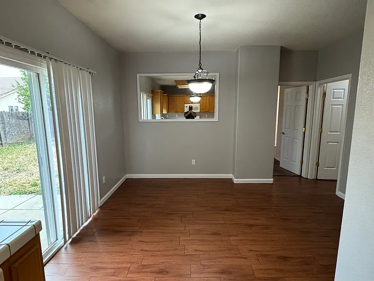 393 Mosburg Loop — Photo 7