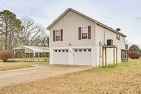 1st image of 2705 Wharf Rd