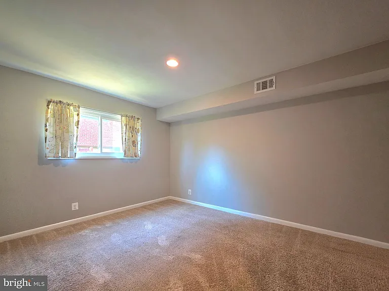 2704 Dartmouth Rd #3 — Photo 8