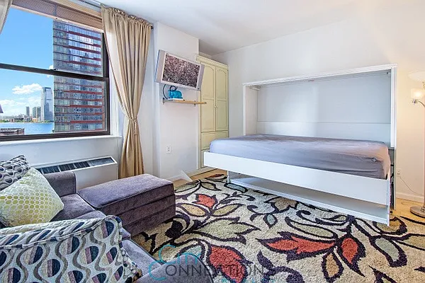 Rented by City Connections Realty | media 7